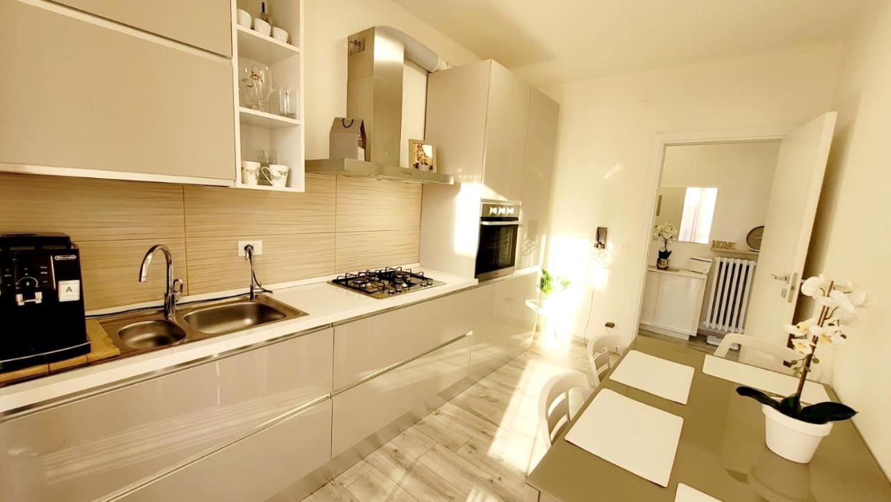 Appartamento Vicino Al Centro Adigeo E Fiera Verona Exteriör bild
